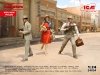 ICM 24054 Gangsters (3 figures - 2 male, 1 female) 1/24
